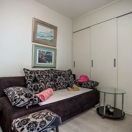 Apartment Lux *